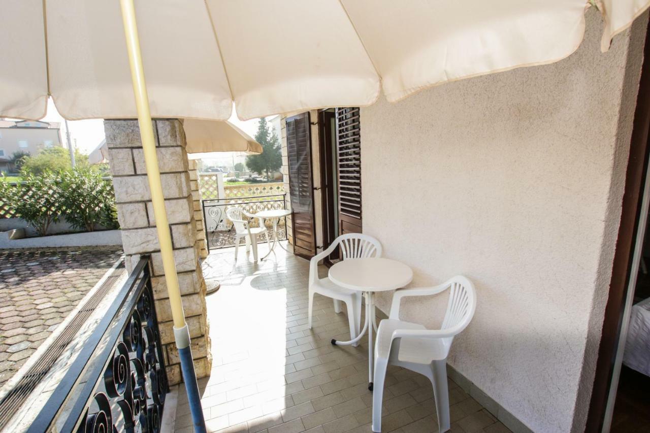 Apartmani Janja Poreč Exterior foto